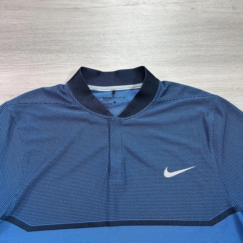 Nike‎ Golf Shirt Mens Large Blue Momentum Fly Swing Knit Performance